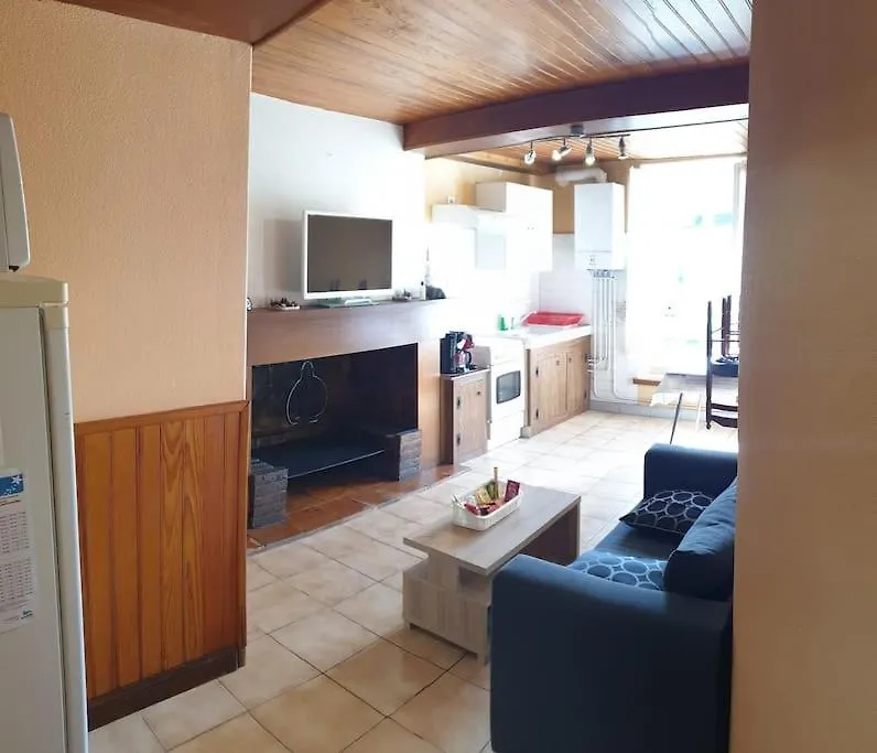 Appartement Plein Sud Au Rdc Avec Terrasse Et Parking Bagneres-de-Bigorre France