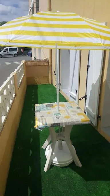 Apartment Appartement Plein Sud Au Rdc Avec Terrasse Et Parking Bagneres-de-Bigorre