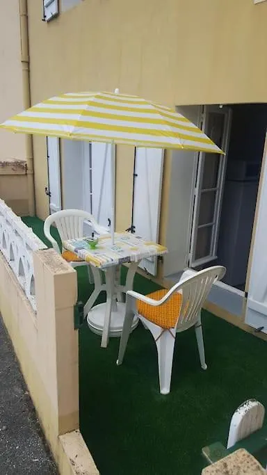 Appartement Plein Sud Au Rdc Avec Terrasse Et Parking Bagneres-de-Bigorre