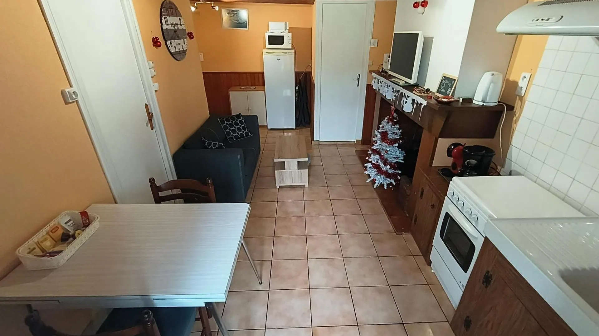 Appartement Plein Sud Au Rdc Avec Terrasse Et Parking Bagneres-de-Bigorre Apartment
